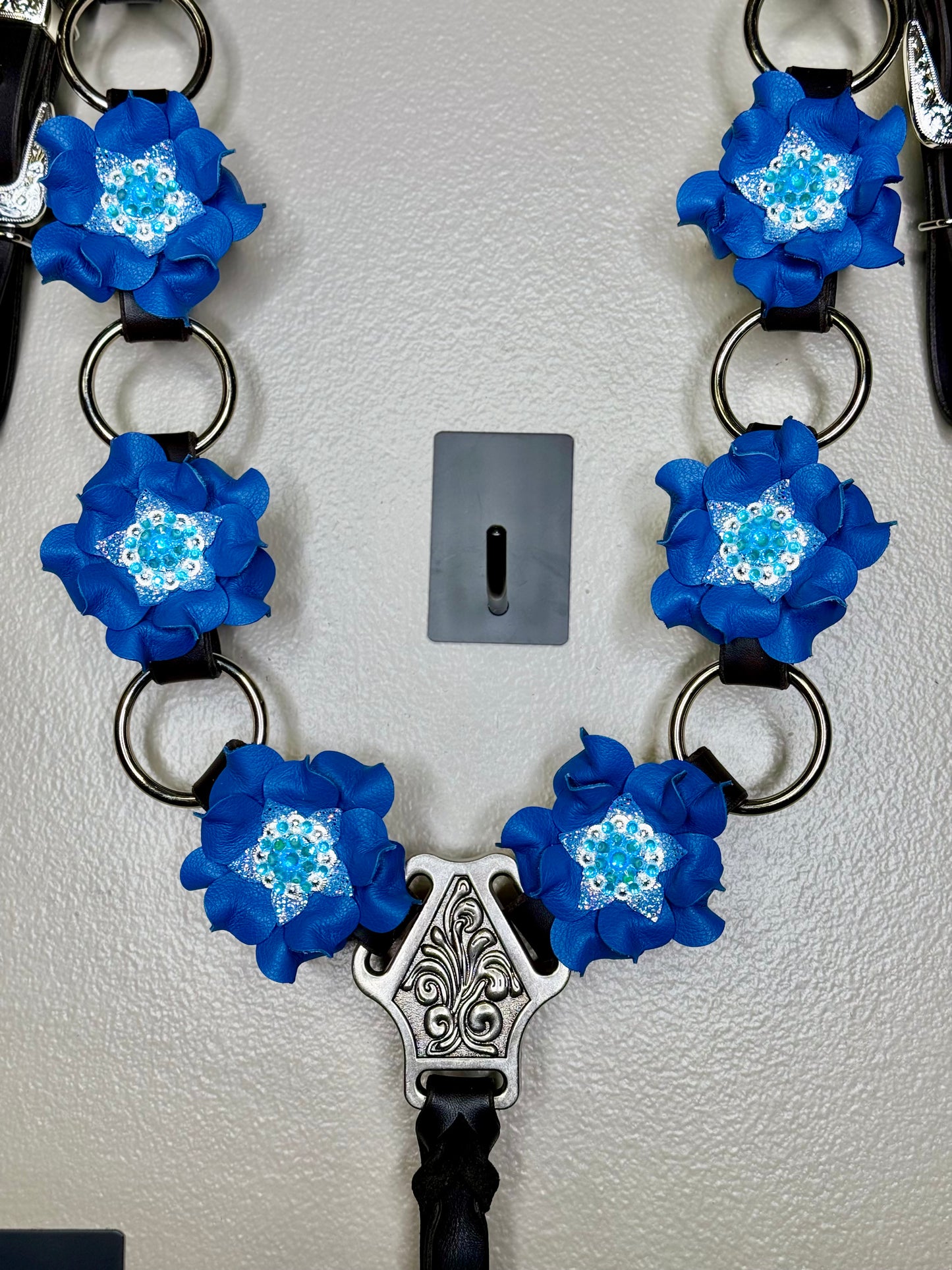Blue Ring Breast Collar