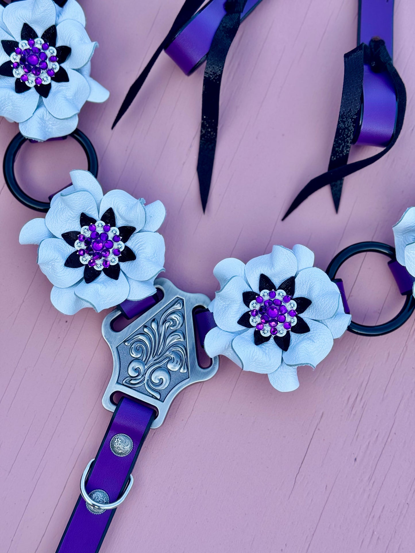 Purple White Ring Breast Collar