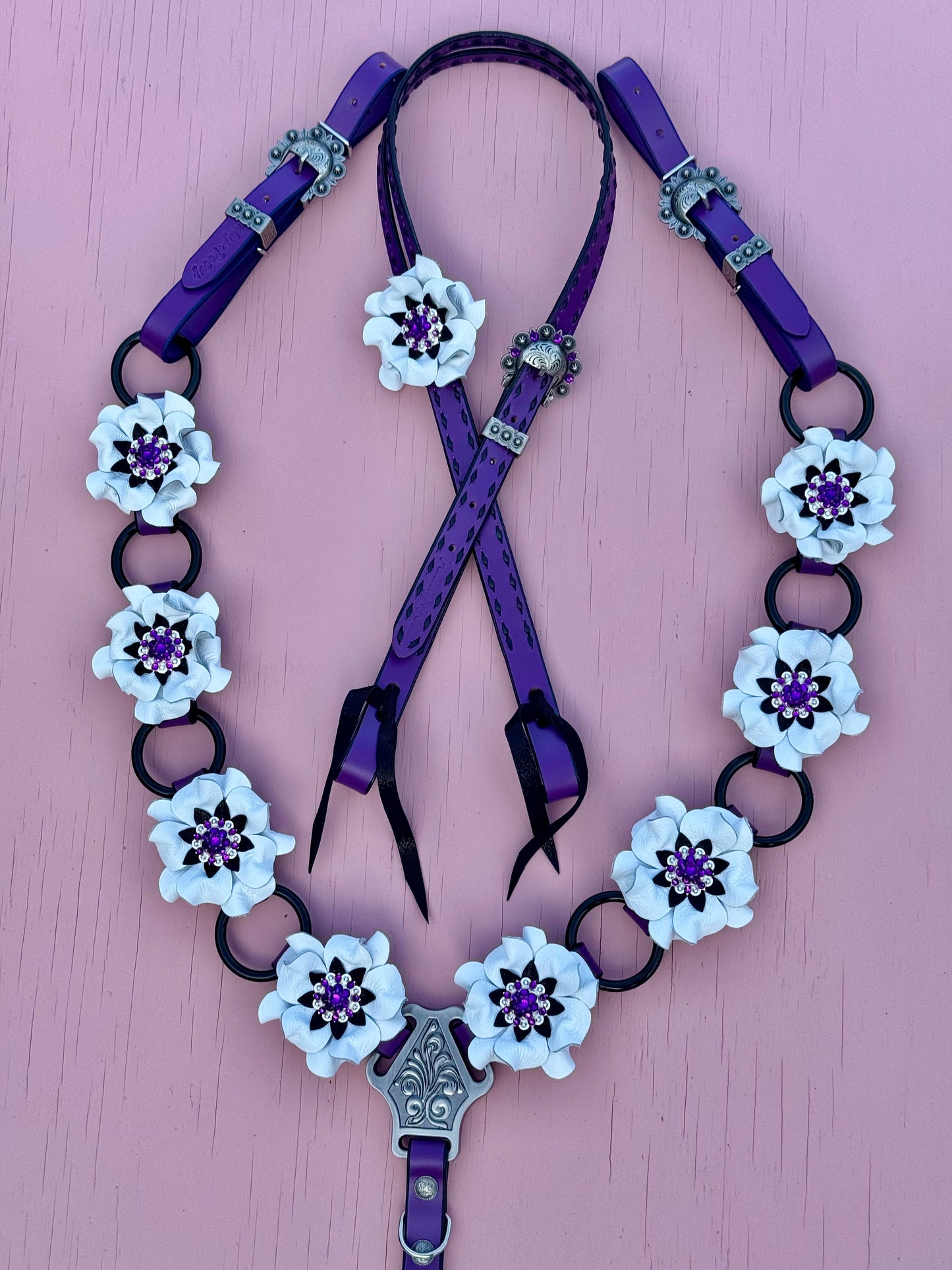 Purple White Ring Breast Collar