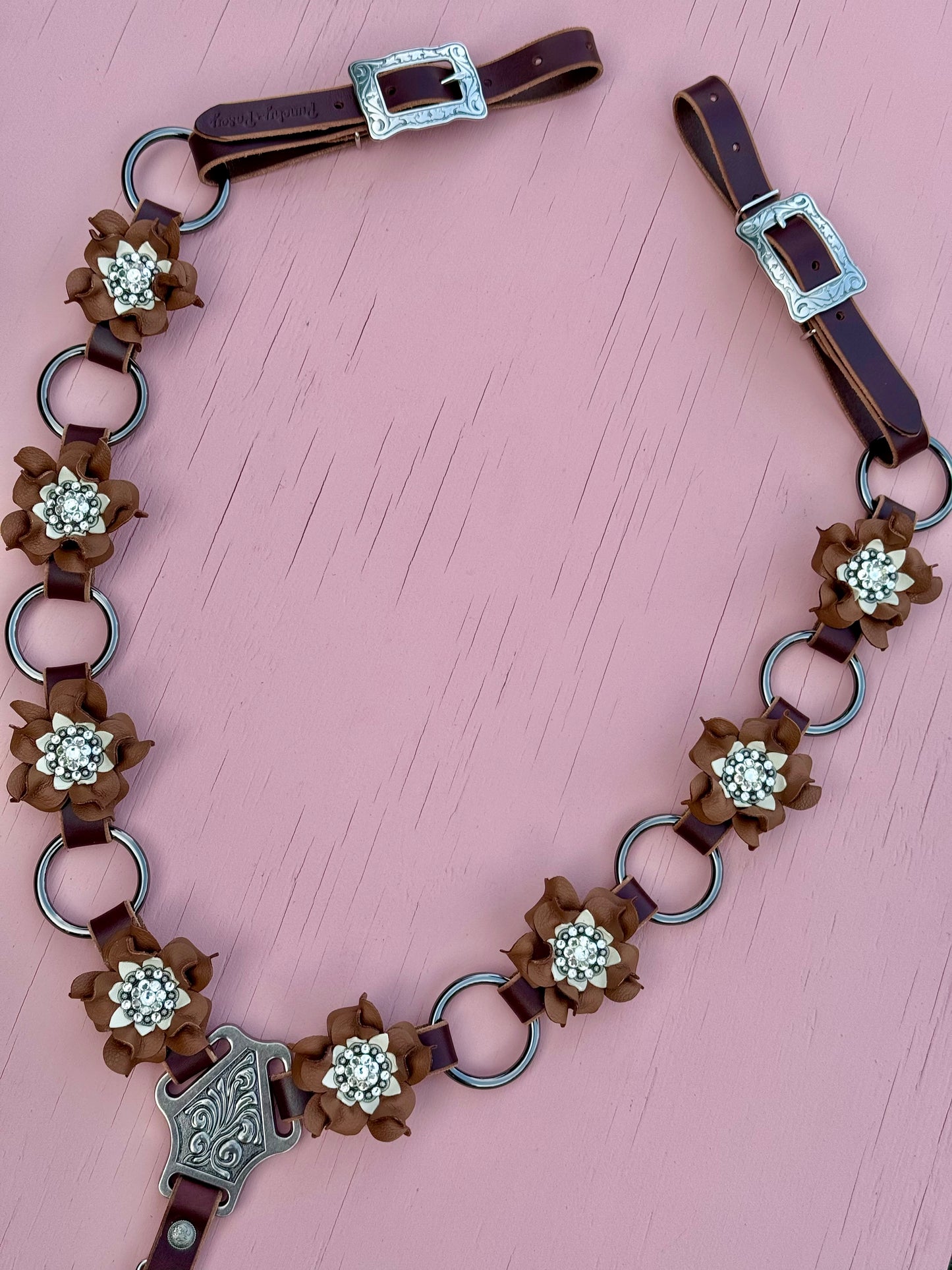 Tan Cream Ring Breast Collar