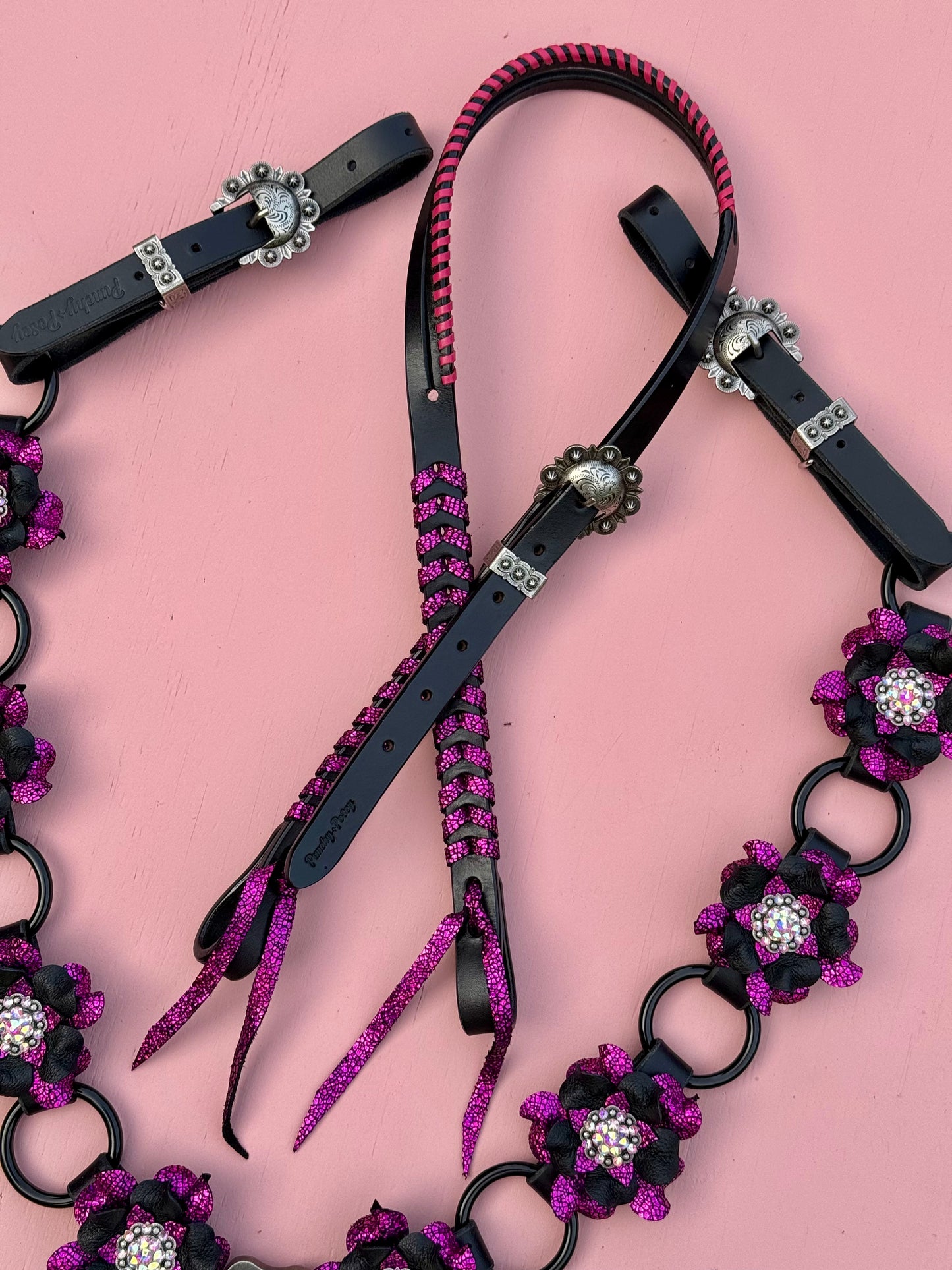 Black & Pink Ring Tack Set
