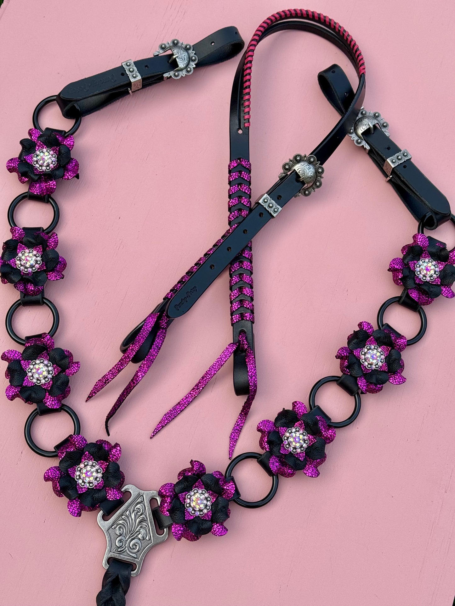 Black & Pink Ring Tack Set