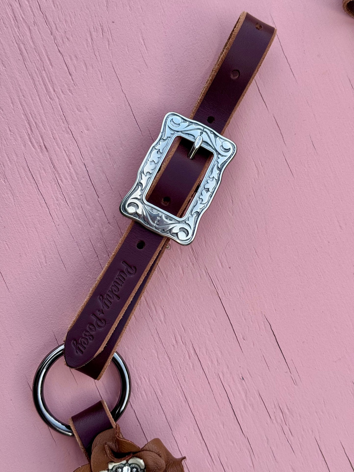 Tan Cream Ring Breast Collar