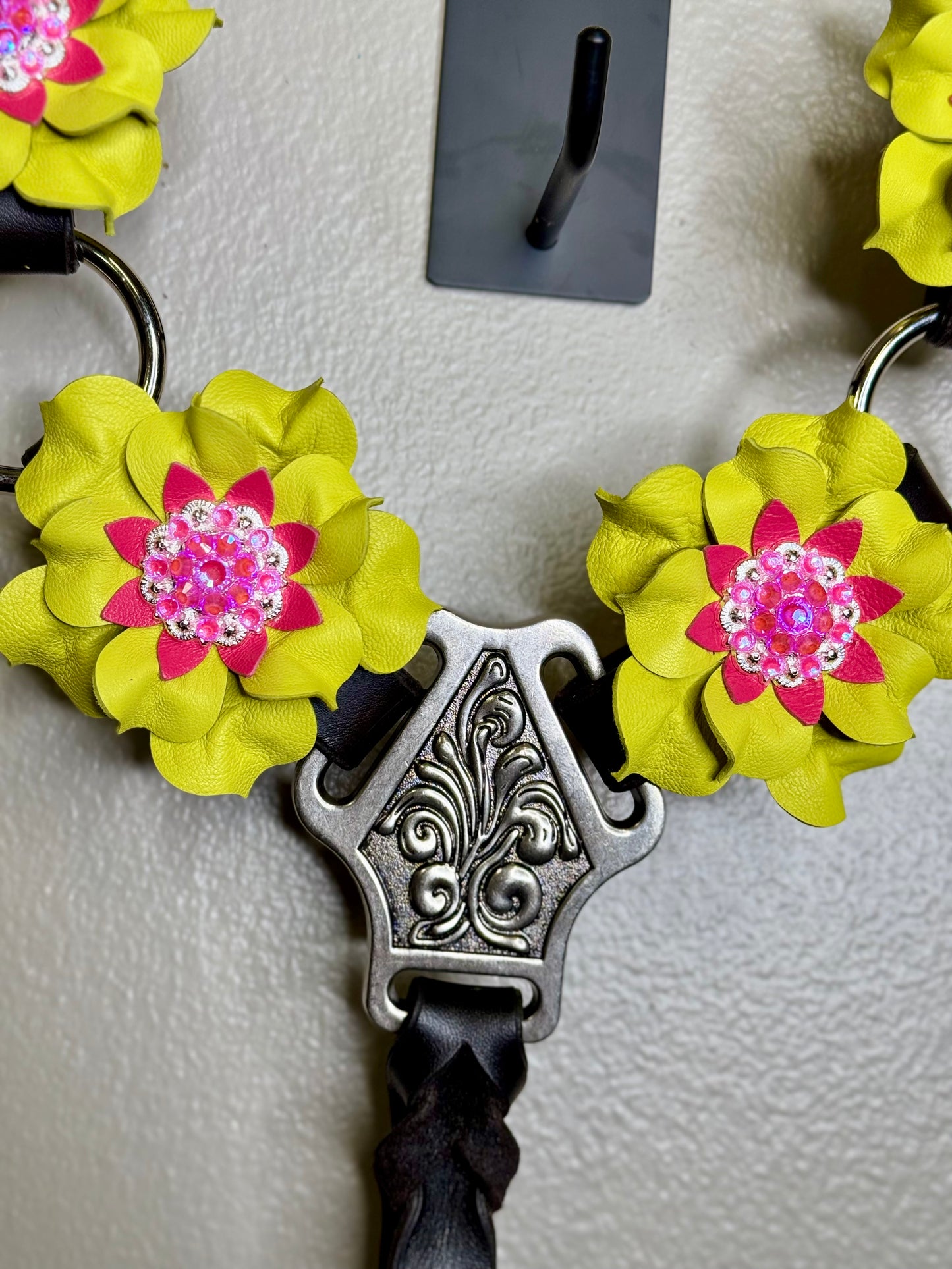 Yellow Ring Breast Collar