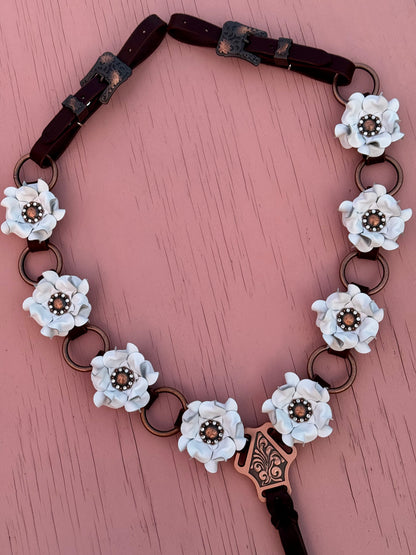 White Ring Breast Collar