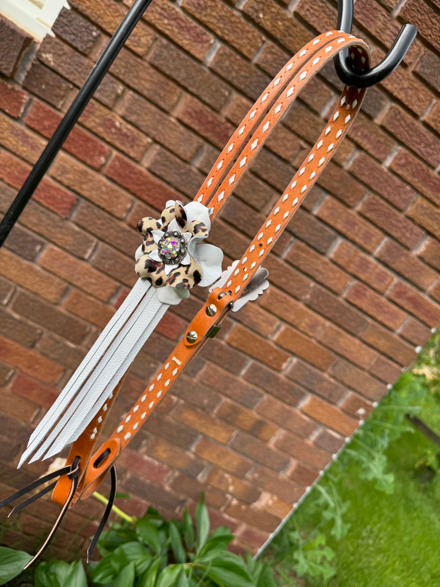 Light Oil Leopard & White Fringe Headstall