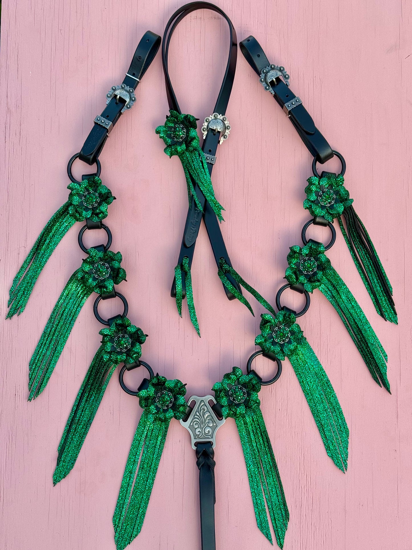 Emerald Green Ring Breast Collar