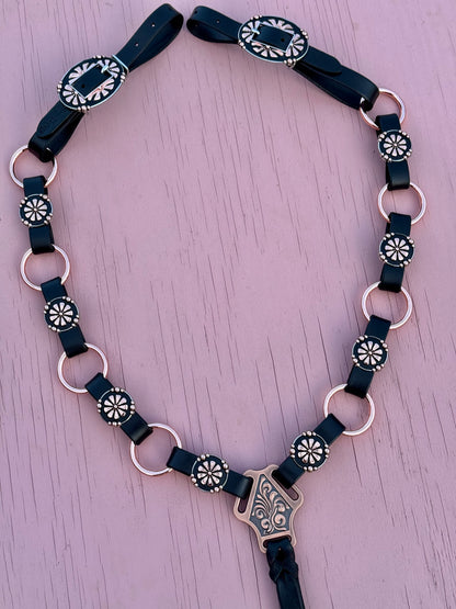 Black Rose Gold Ring Breast Collar