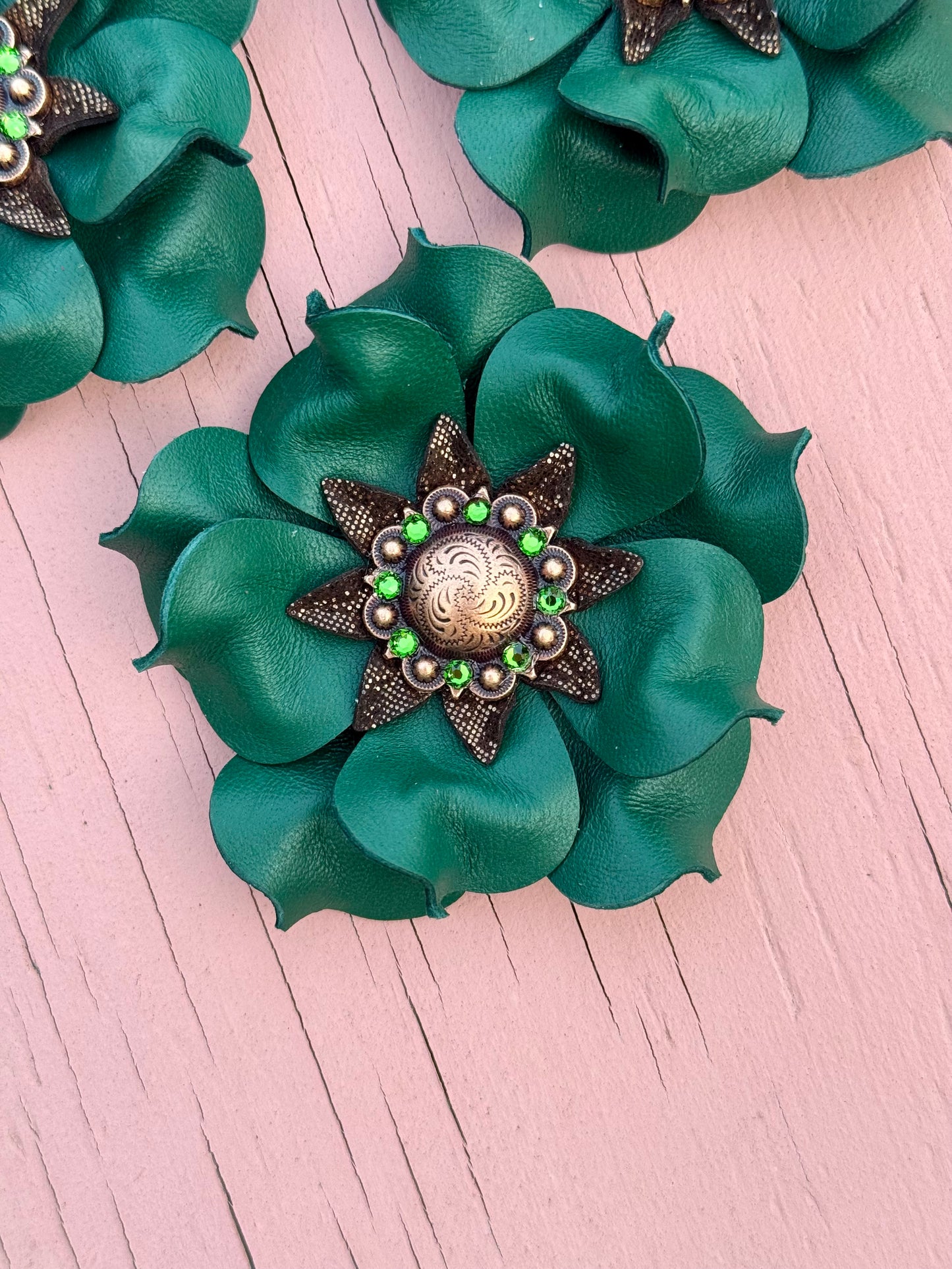 Green Flower Conchos