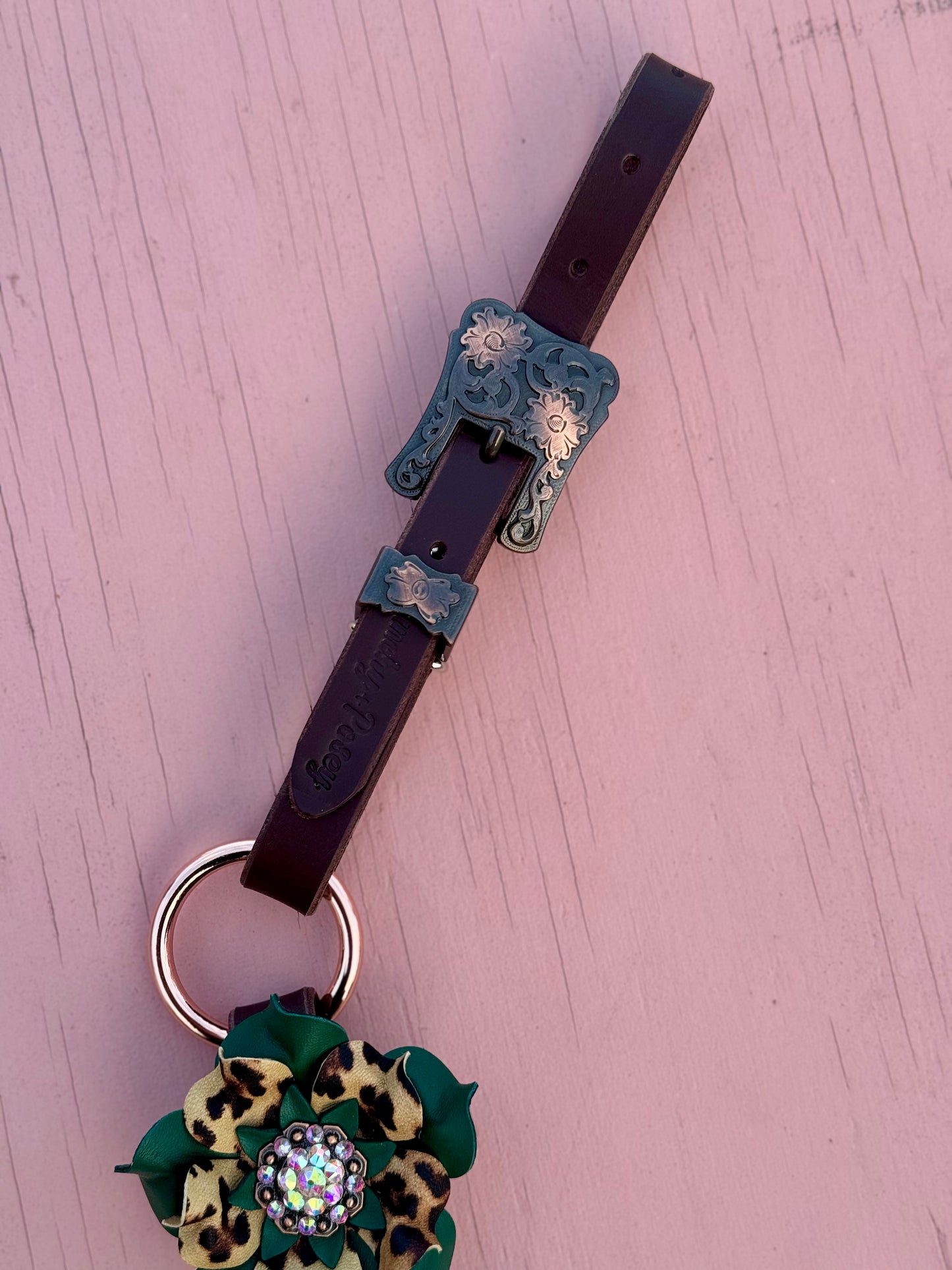 Green Cheetah Ring Breast Collar