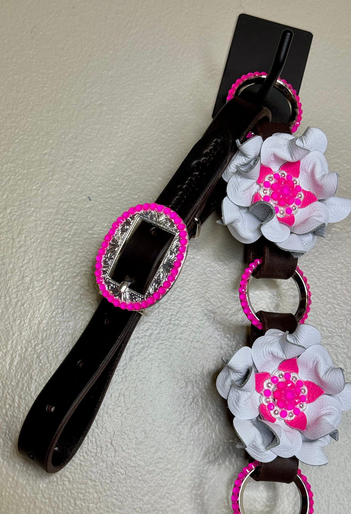 Neon Pink White Breast Collar