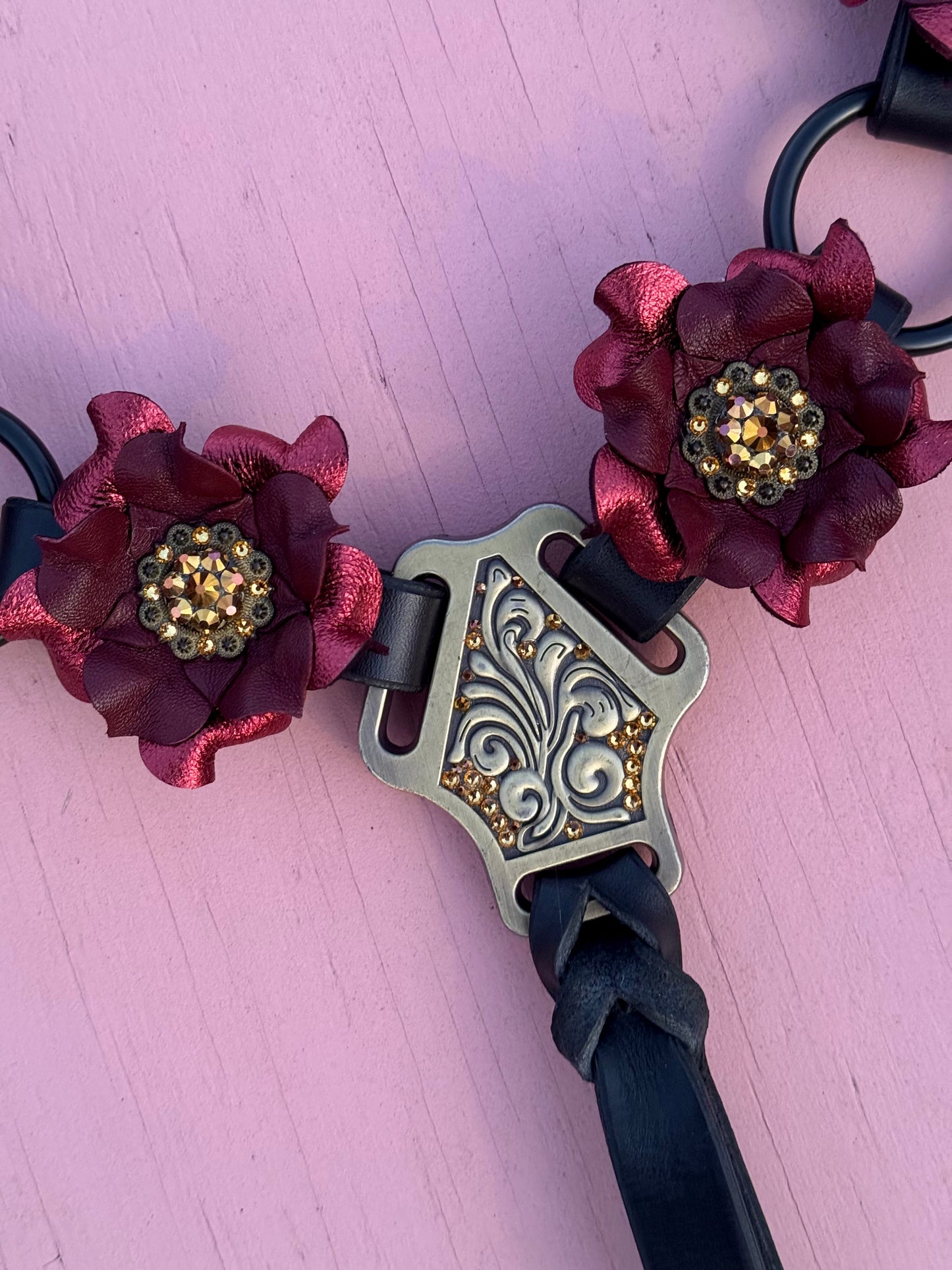 Black Maroon Ring Breast Collar