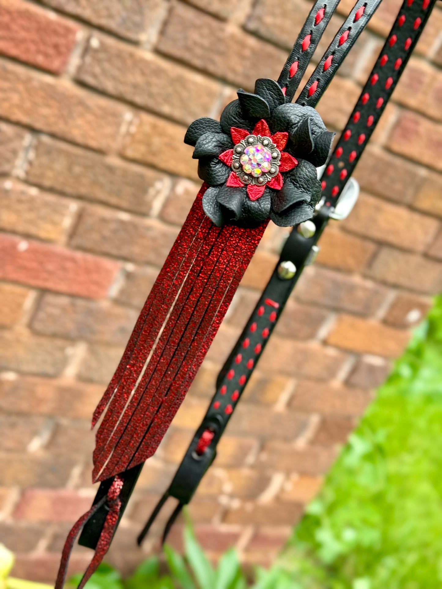 Black & Red Fringe Gambler Headstall