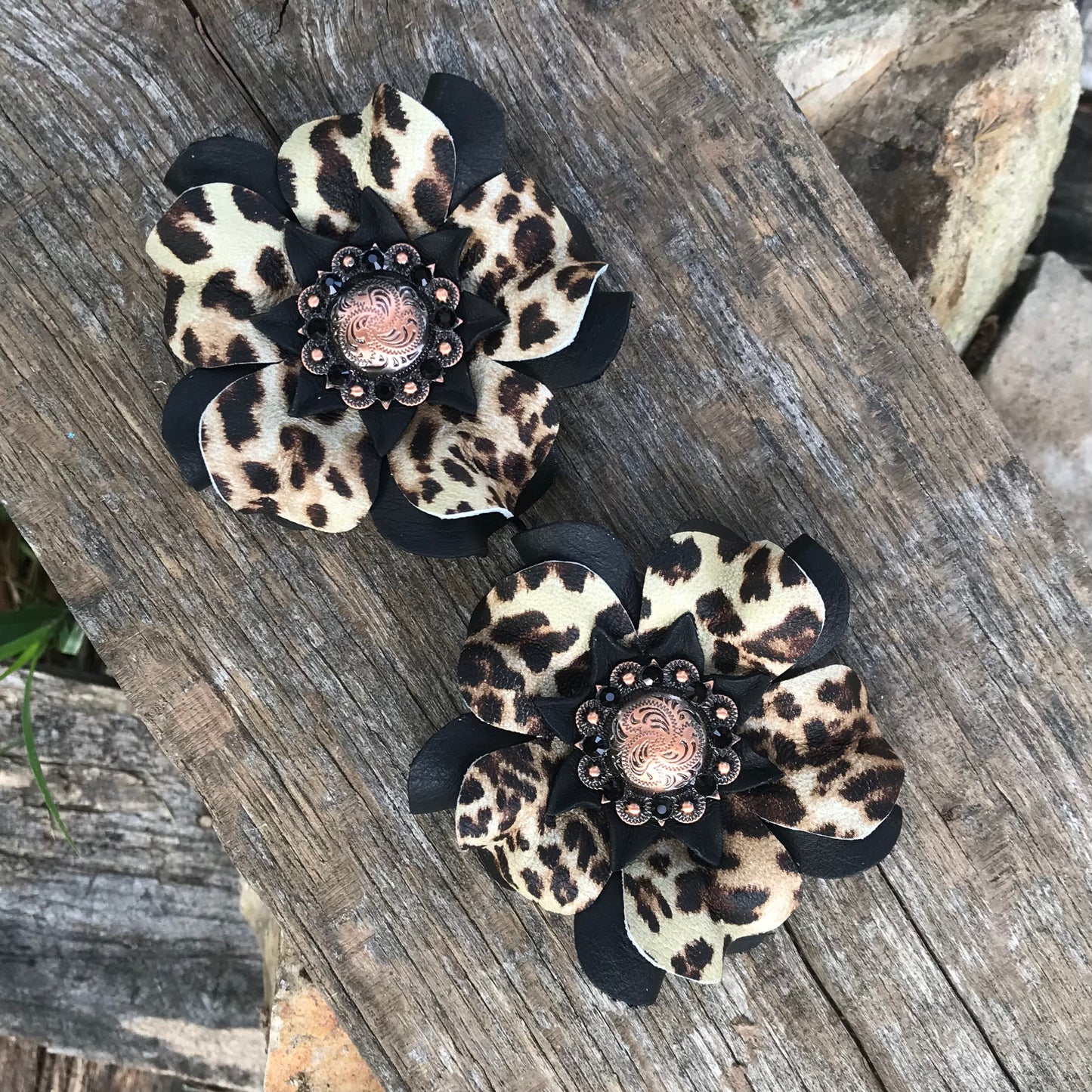 Black Cheetah Punchy Posies