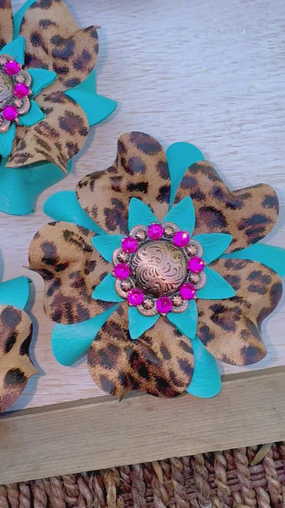 Turquoise Cheetah Punchy Posies