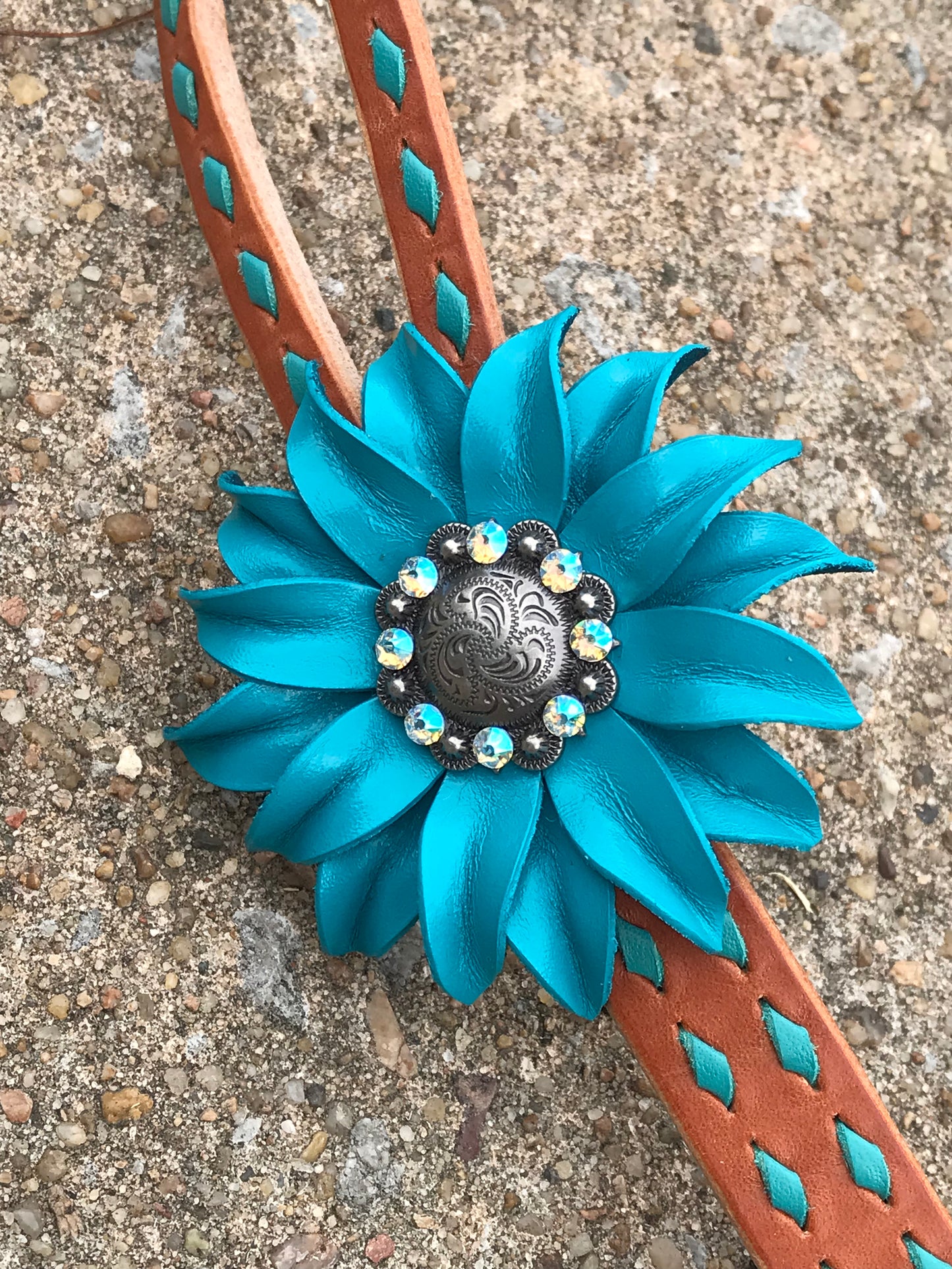 Light Oil Headstall with Turquoise Buckstitch