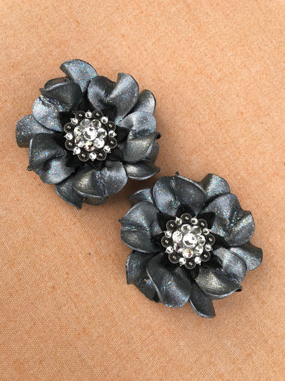 Set of Smoke Silver Glitter Punchy Posies